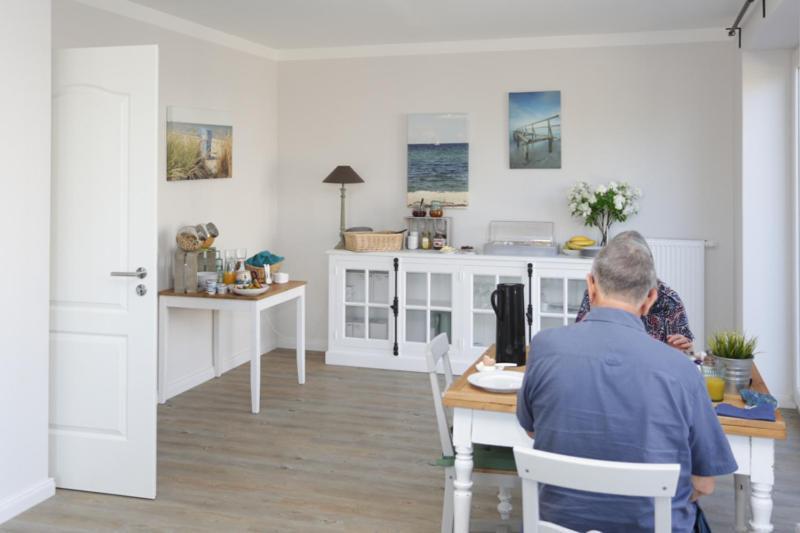 Hotel & Ferienunterkuenfte Hus Seeblick Fehmarn Bagian luar foto