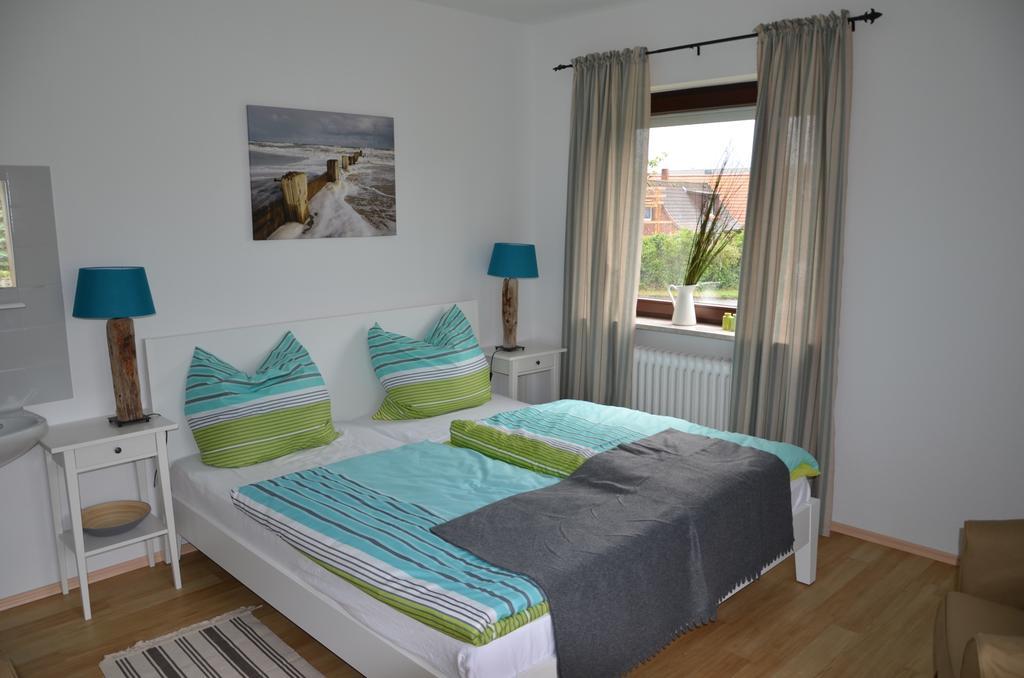 Hotel & Ferienunterkuenfte Hus Seeblick Fehmarn Ruang foto