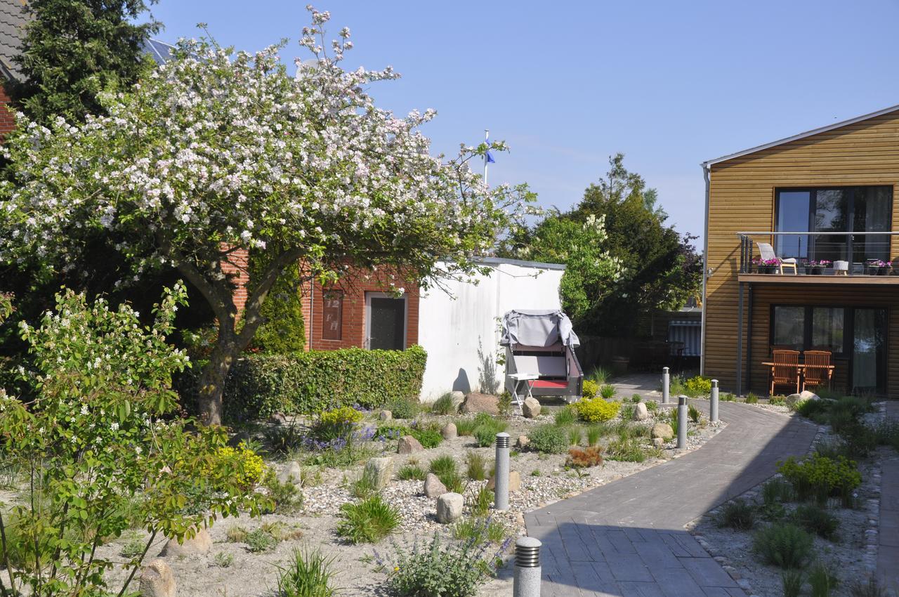 Hotel & Ferienunterkuenfte Hus Seeblick Fehmarn Bagian luar foto